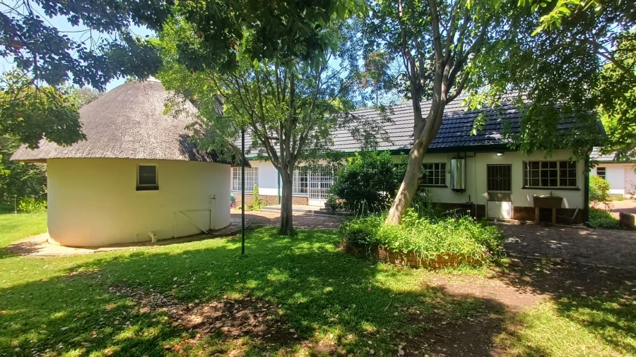 Commercial Property for Sale in Scheerpoort A H North West